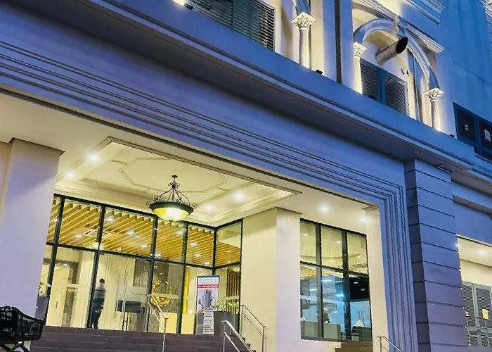 Andi And Frances Place At Bgc Apartment Manila