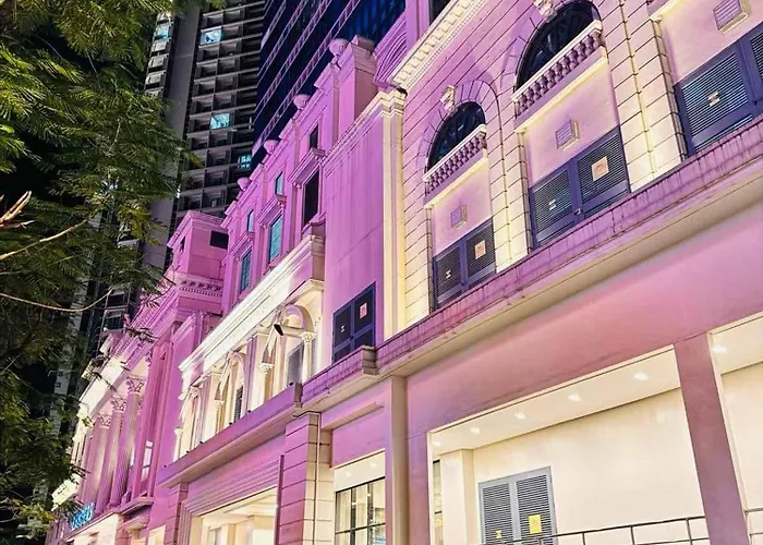 Apartment Andi And Frances Place At Bgc *