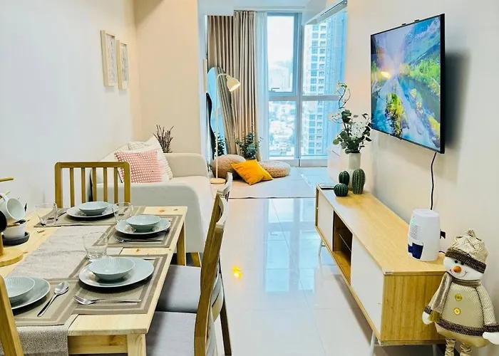Apartment Andi And Frances Place At Bgc *