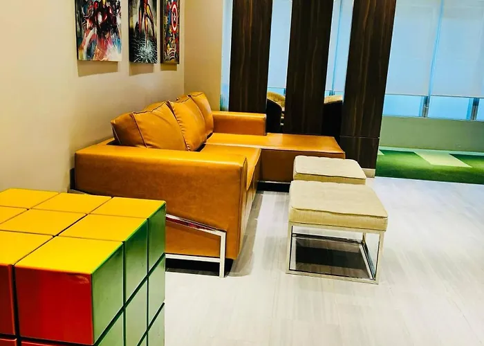 Apartment Andi And Frances Place At Bgc Manila